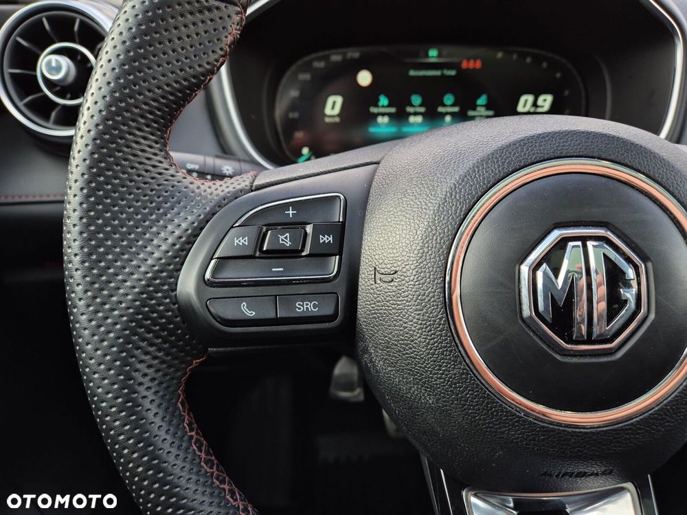 MG HS 1.5 T-GDI Exclusive DCT - 17