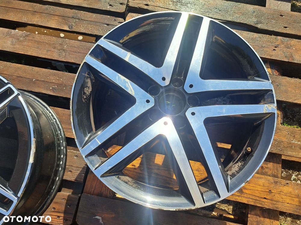Oryg. Mercedes Vito V-Klasa 19 447 A447 A4474011500 8j 19 et52 5632