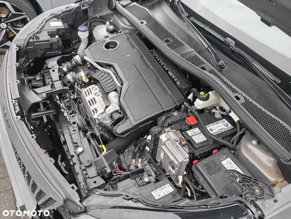 Peugeot 2008 Hybrid 136 e-DSC Allure - 20