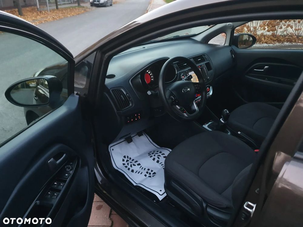 Kia Rio 1.4 XL Business Line - 9