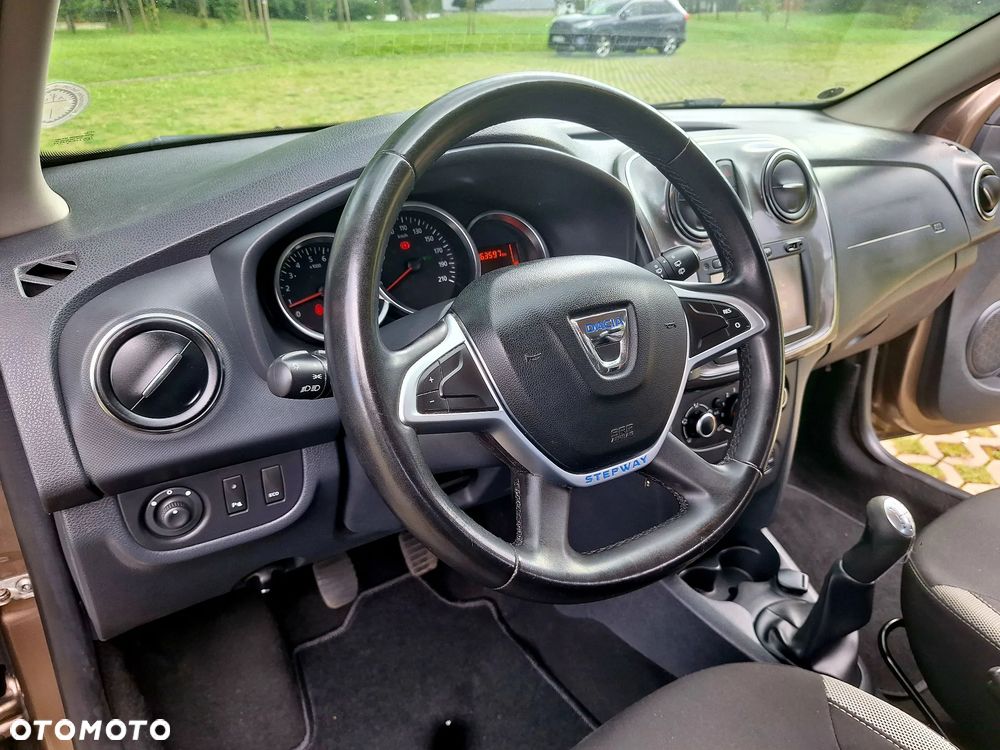 Dacia Sandero Stepway TCe 90 Prestige - 23