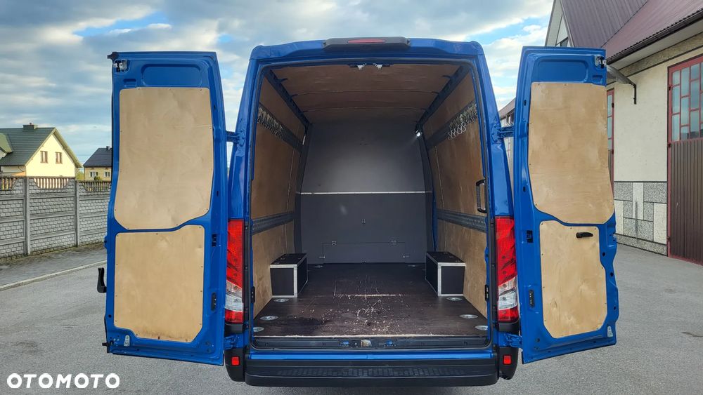 Iveco Daily 35S180 / doka / auto brygadowe / 7 osobowe / - 38