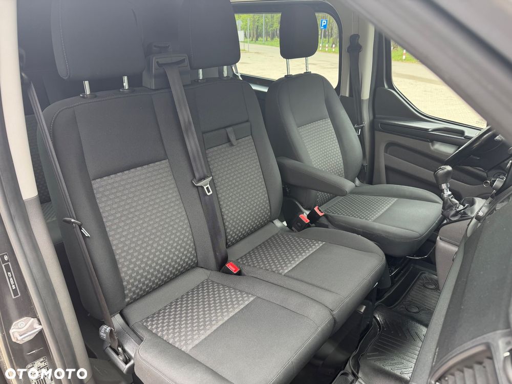 Ford Transit Custom - 13