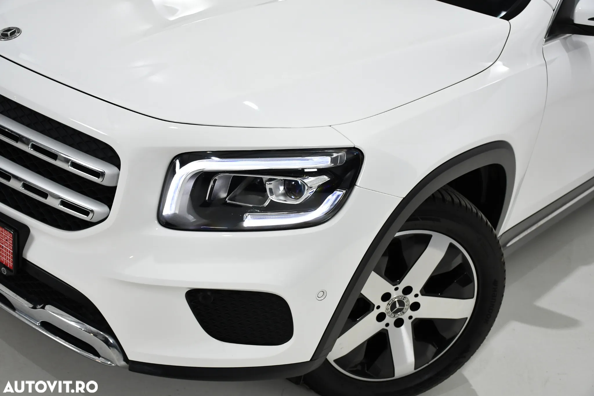 Mercedes-Benz GLB 200 d 4Matic 8G-DCT Progressive - 31