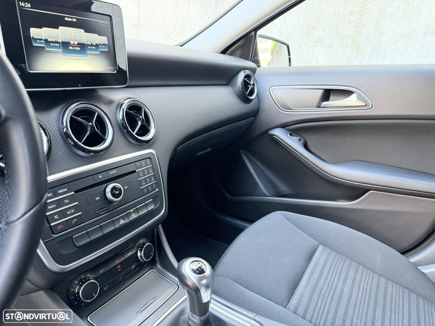 Mercedes-Benz A 180 CDI (BlueEFFICIENCY) Urban - 10