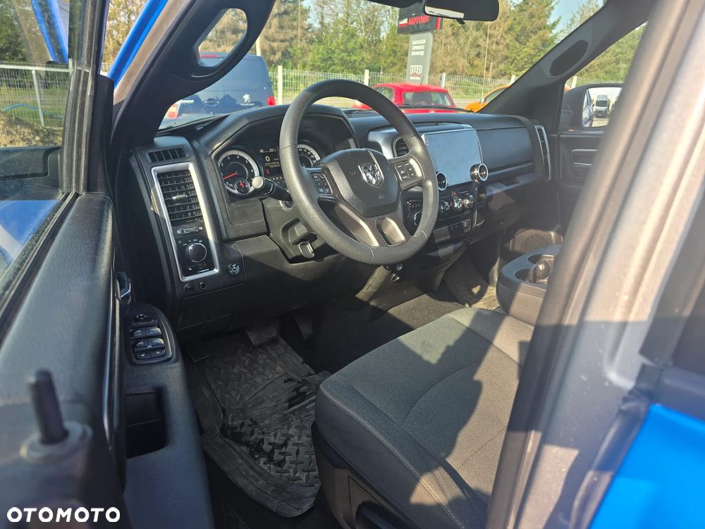 Dodge RAM 1500 5.7 4x4 - 10