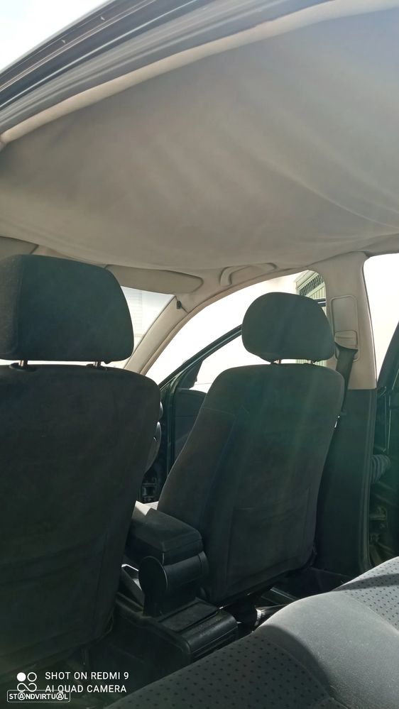 VW Passat 1.9 TDi Confortline - 19