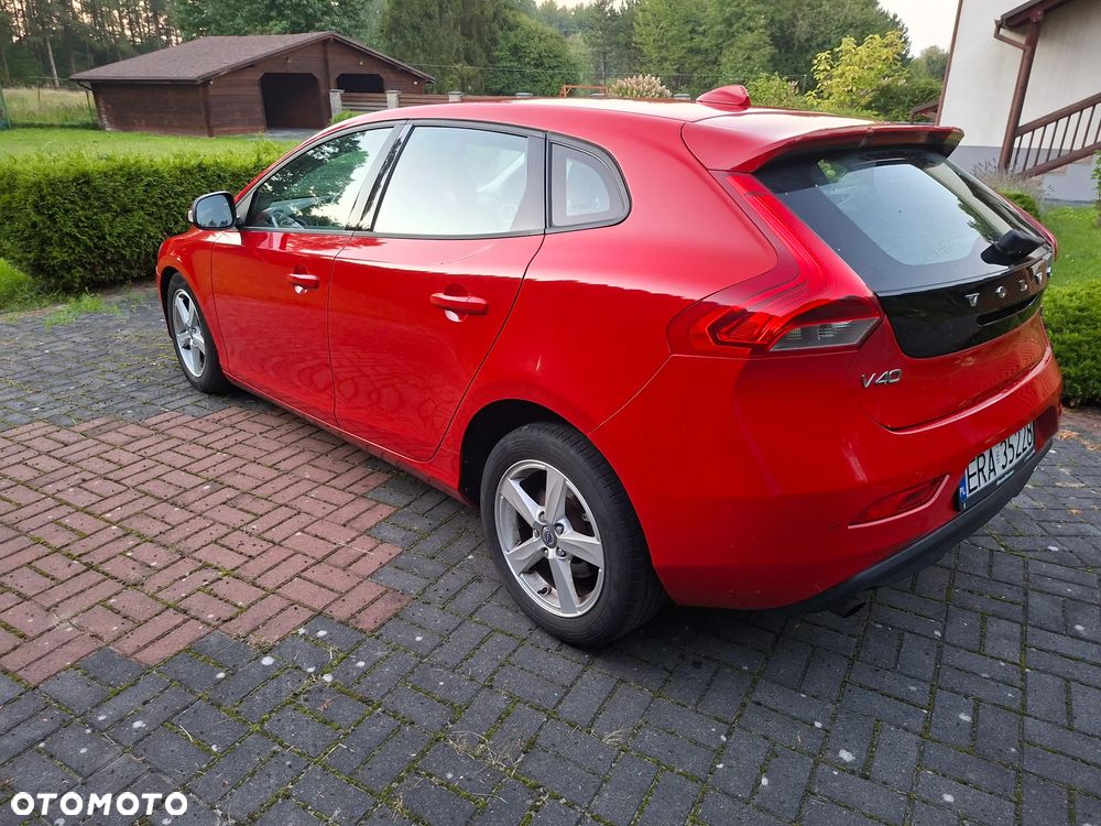 Volvo V40 D3 Momentum - 7