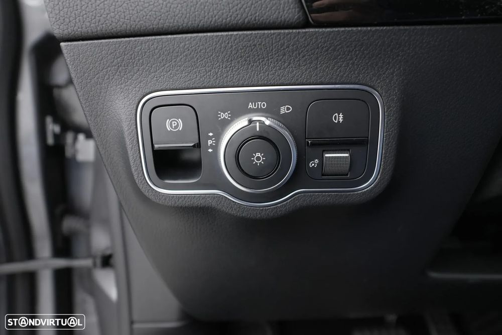 Mercedes-Benz B 250 e AMG Line - 19