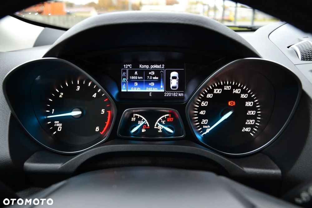 Ford Kuga 2.0 TDCi FWD Titanium - 13