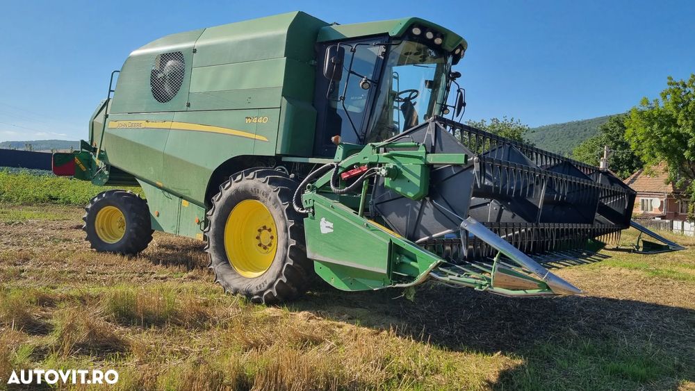 John Deere W440 - 29