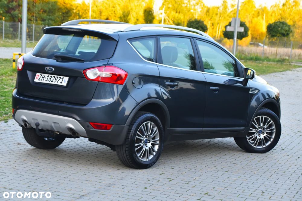 Ford Kuga 2.5 4x4 Titanium - 35