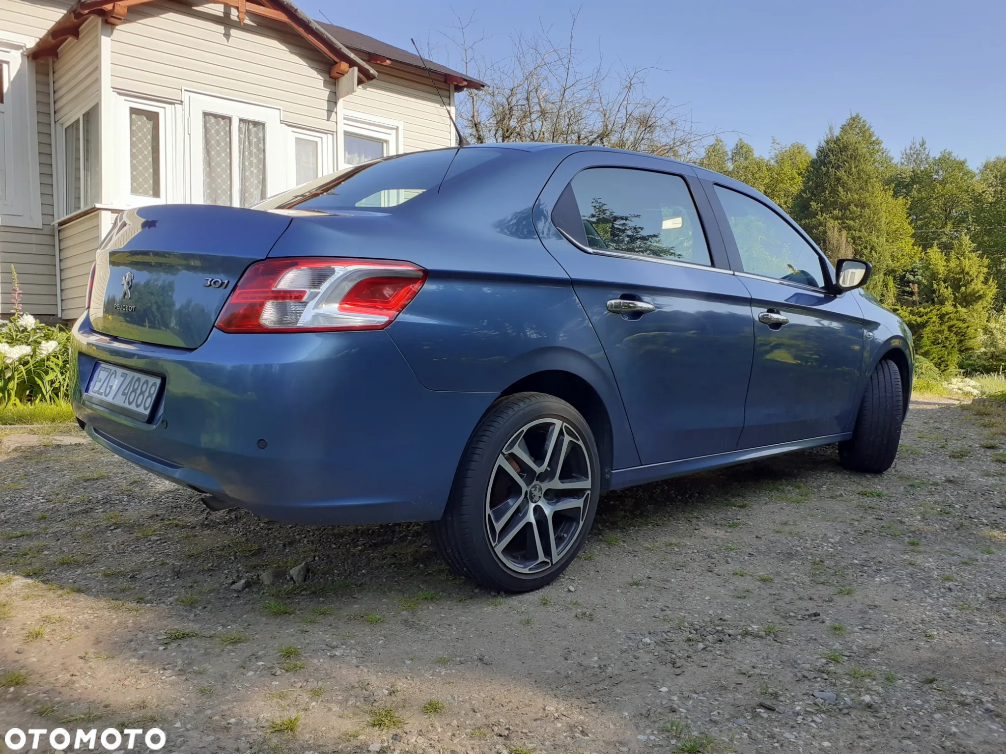 Peugeot 301 1.6 VTi Allure EAT6 - 3