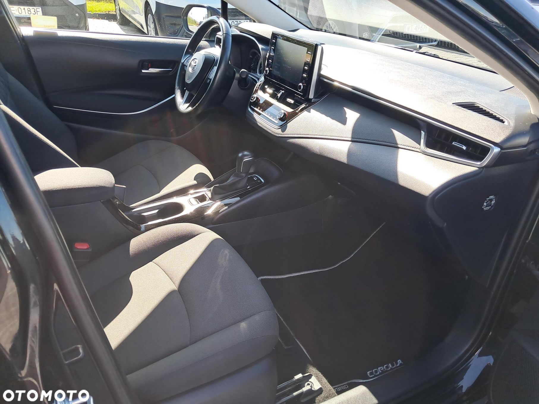Toyota Corolla - 10