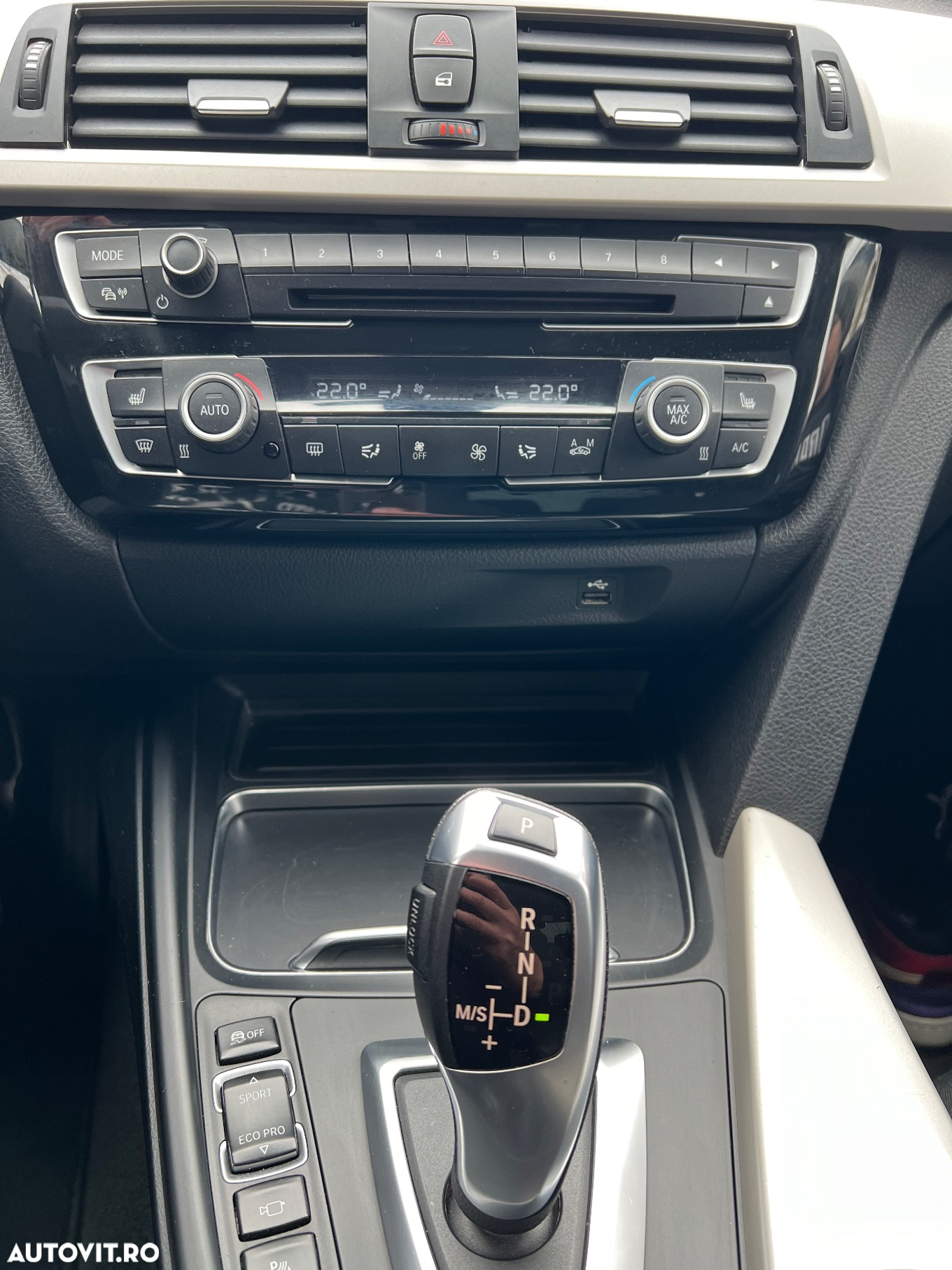 BMW Seria 3 318d Aut. - 13