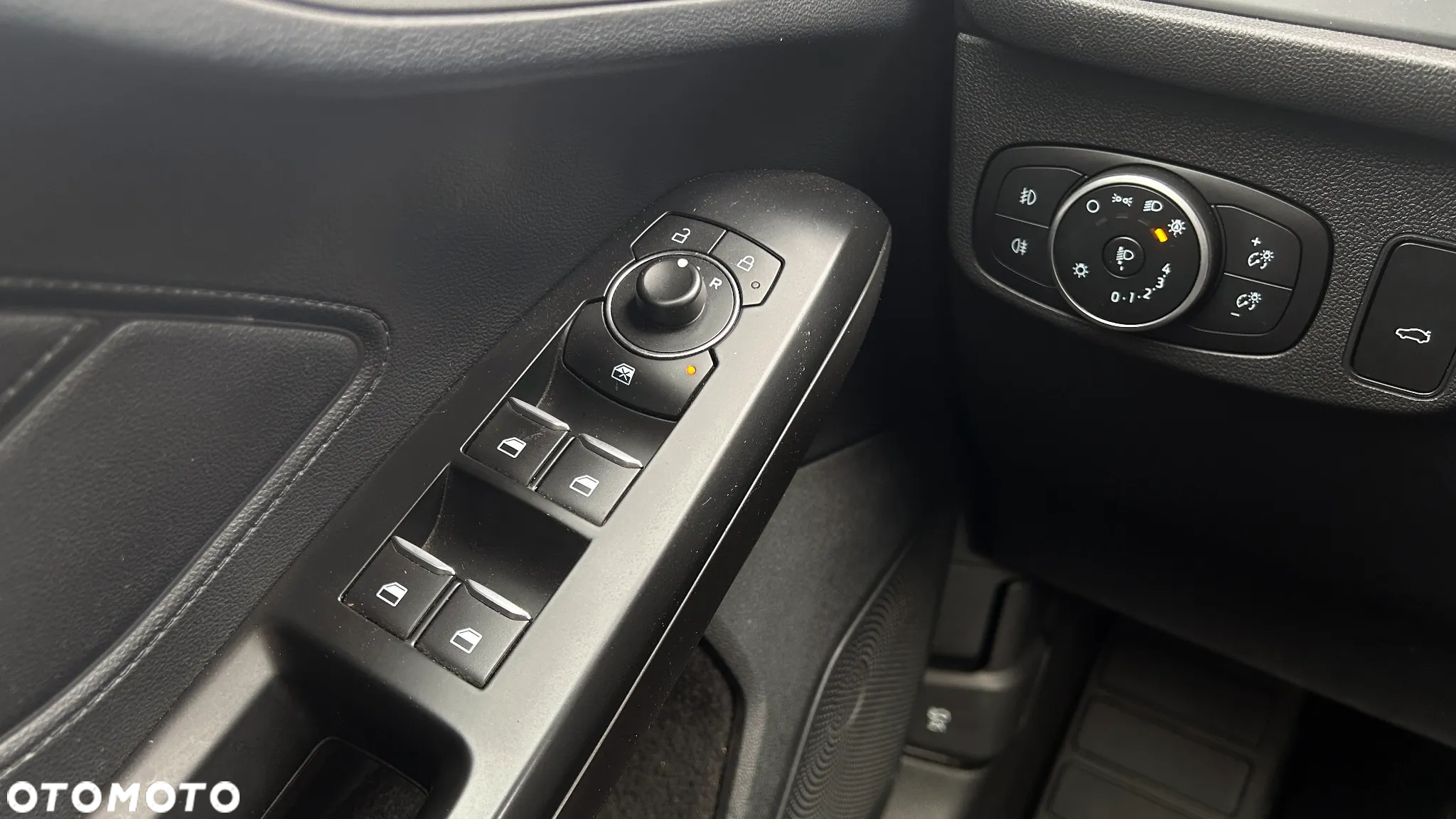 Ford Focus 1.0 EcoBoost Trend - 16