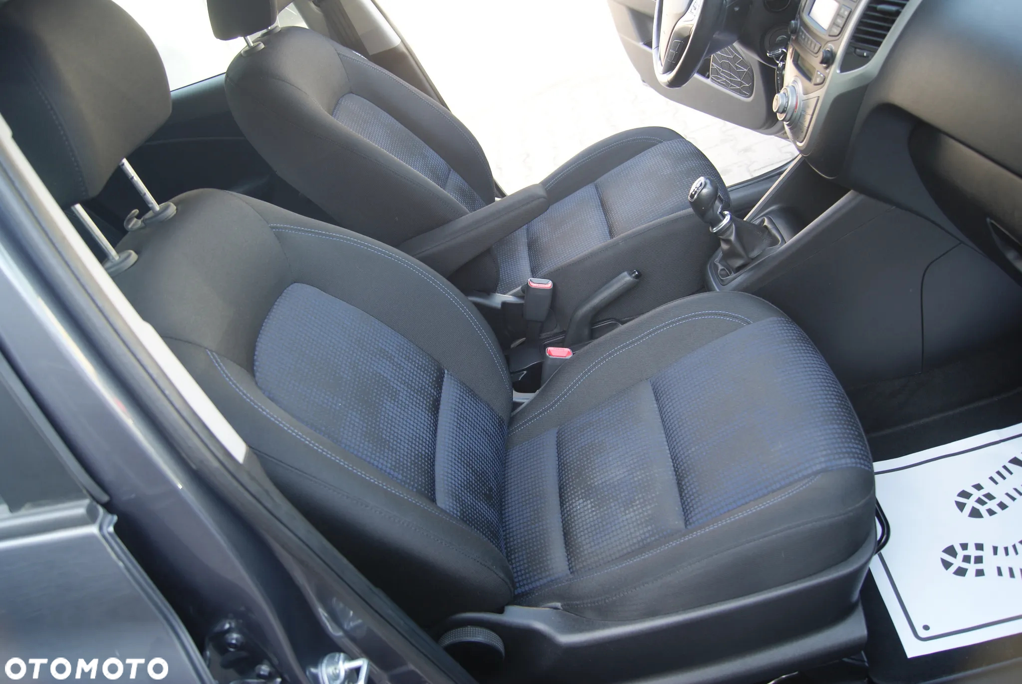 Hyundai ix20 1.4 Comfort - 20