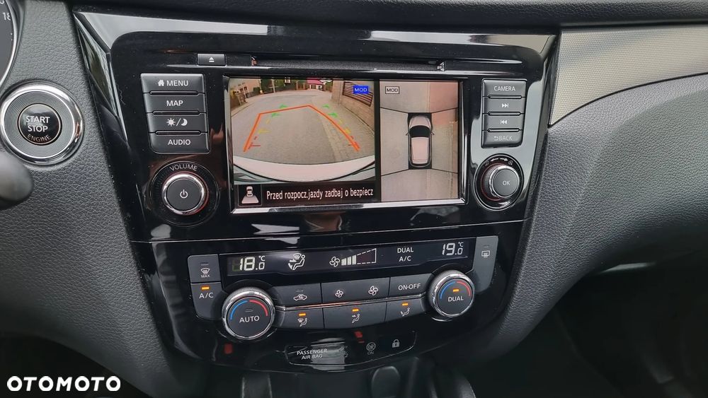 Nissan Qashqai 1.3 DIG-T N-Connecta - 34