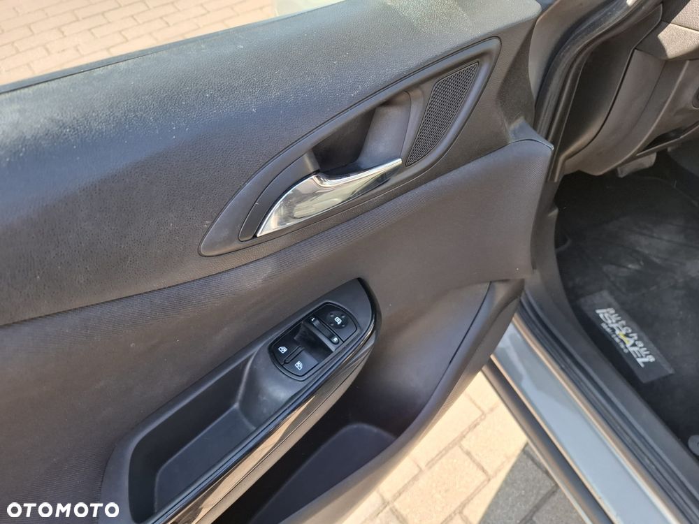 Opel Corsa 1.4 16V Automatik Cosmo - 19