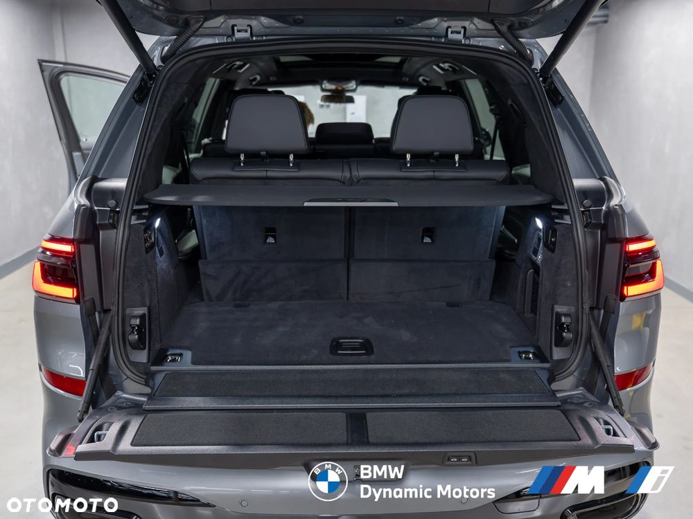 BMW X7 xDrive40i - 13