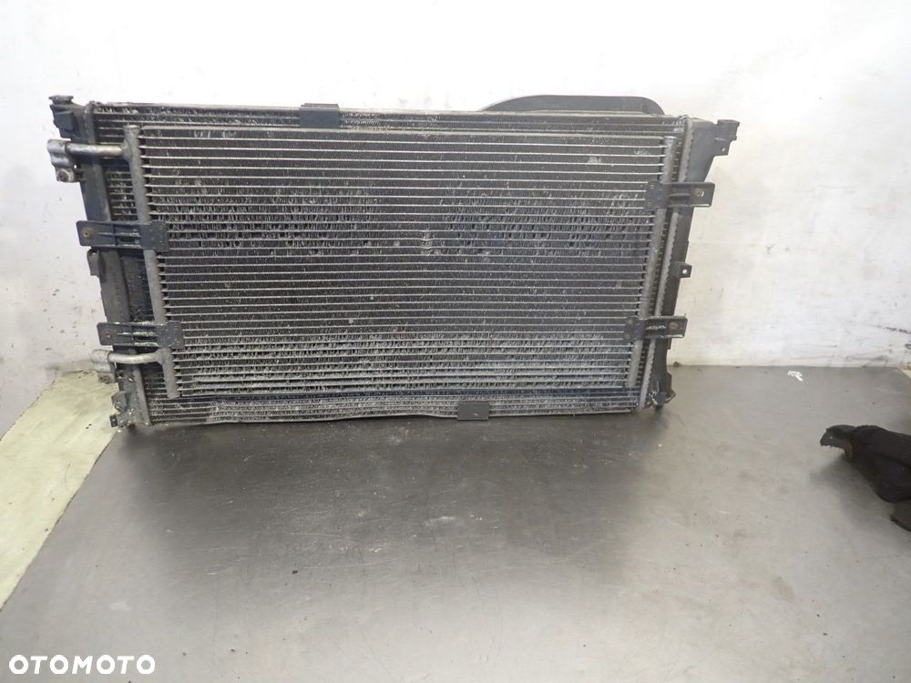 ZESTAW CHŁODNIC WENTYLATOR OPEL VIVARO A 2.5 8200019382 - 2