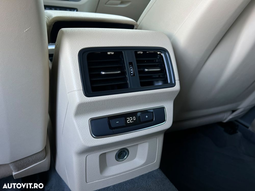 Audi Q5 55 TFSIe quattro S tronic S line - 36