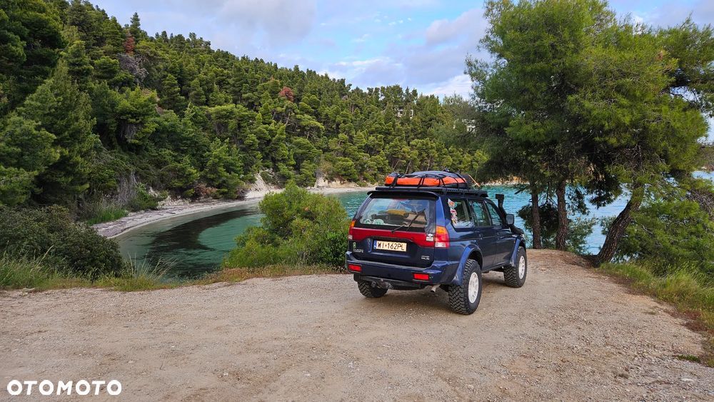 Mitsubishi Pajero Sport - 22