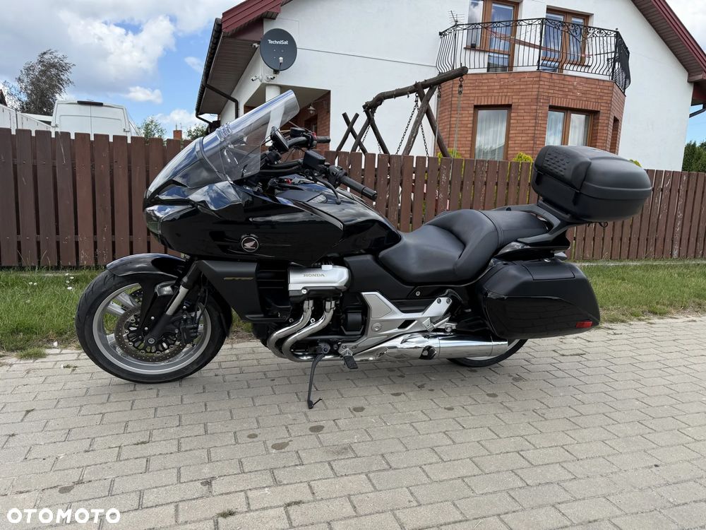 Honda CTX - 3