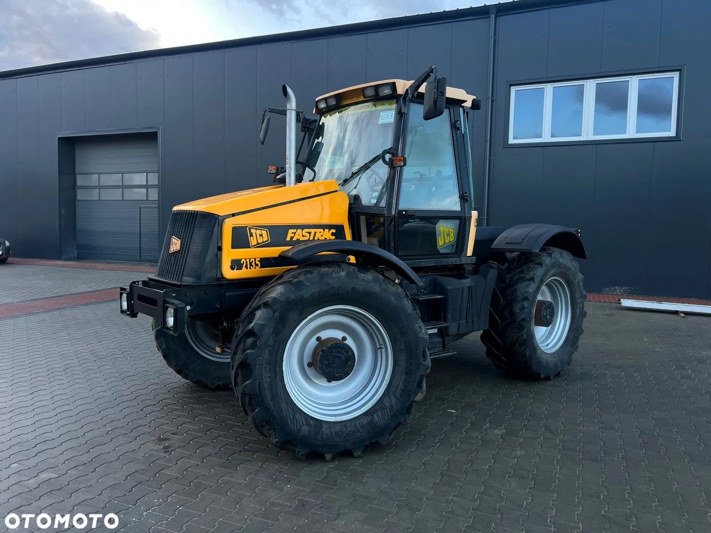 JCB FASTRAC 2135 - 1