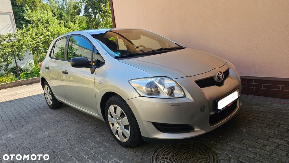 Toyota Auris - 13