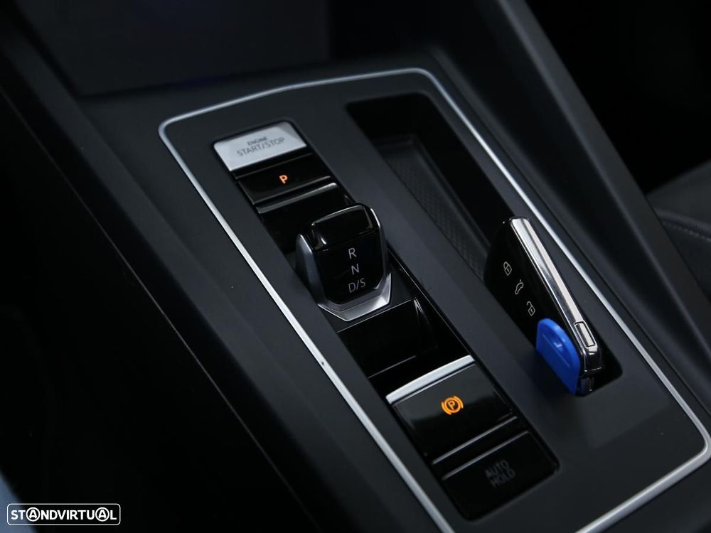 VW Golf Variant 2.0 TDi SCR DSG Comfortline - 23