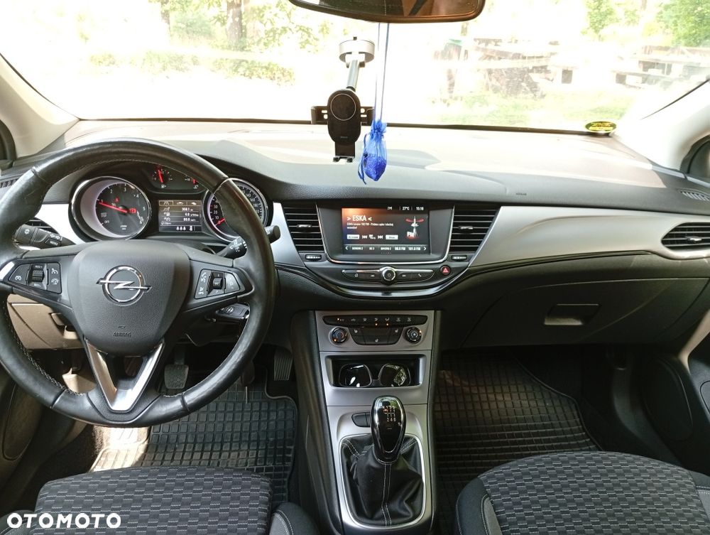 Opel Astra - 8