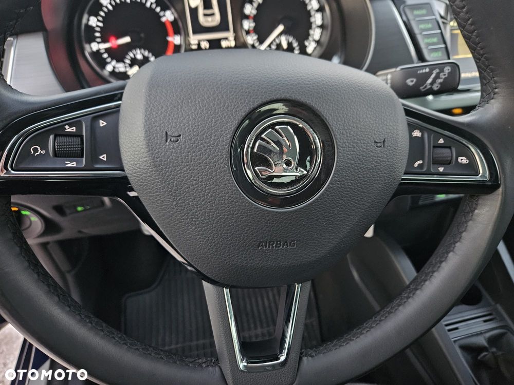 Skoda Fabia 1.0 MPI Clever - 17