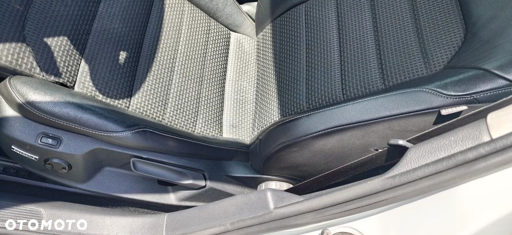 Volkswagen Golf - 14