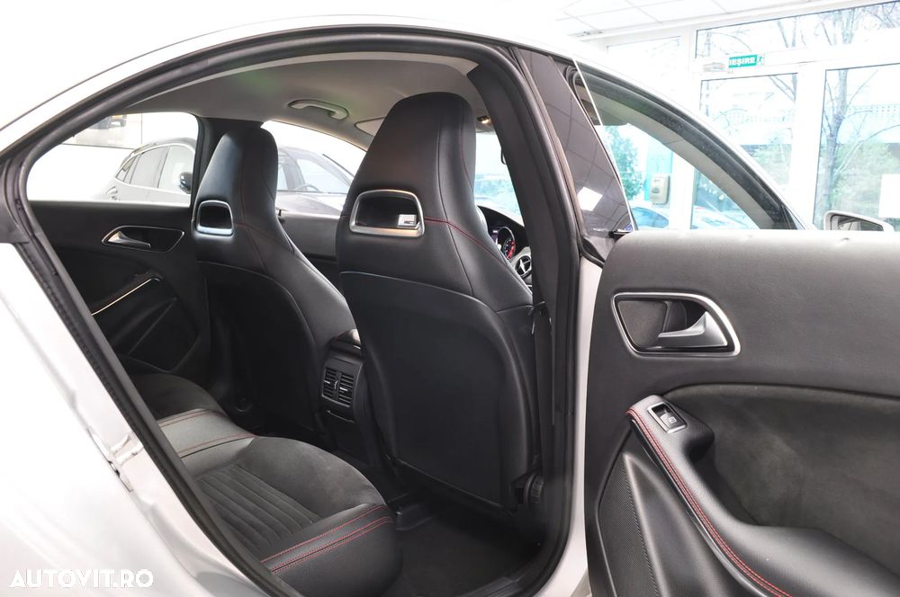 Mercedes-Benz CLA - 11