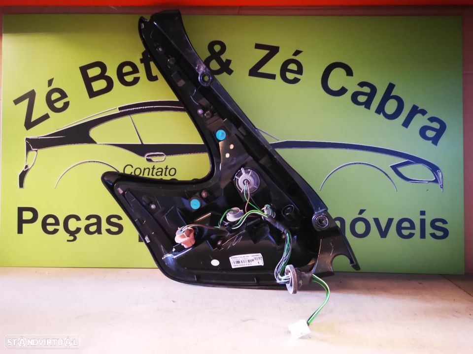 NISSAN JUKE FAROLIM DIREITO - FT233 - 6