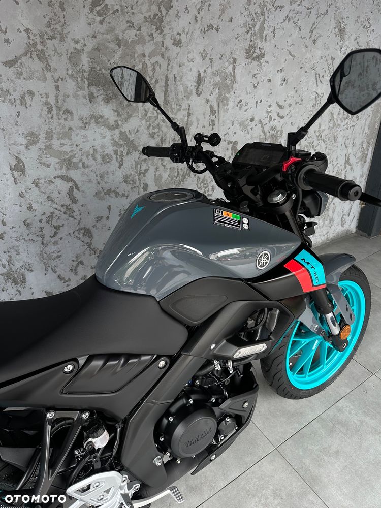 Yamaha MT - 7