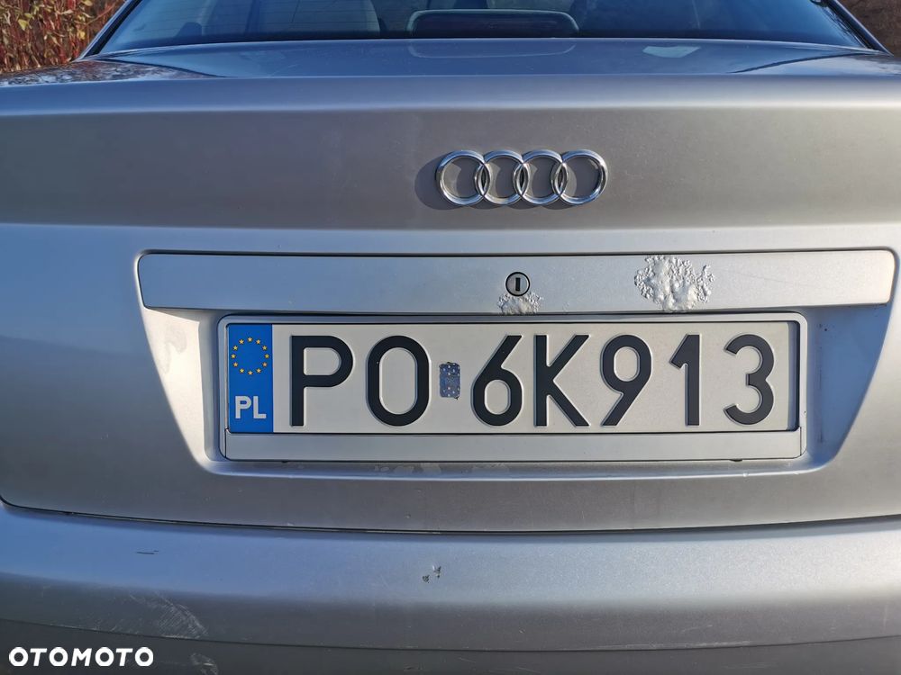 Audi A4 Limousine 2.4 Quattro - 13