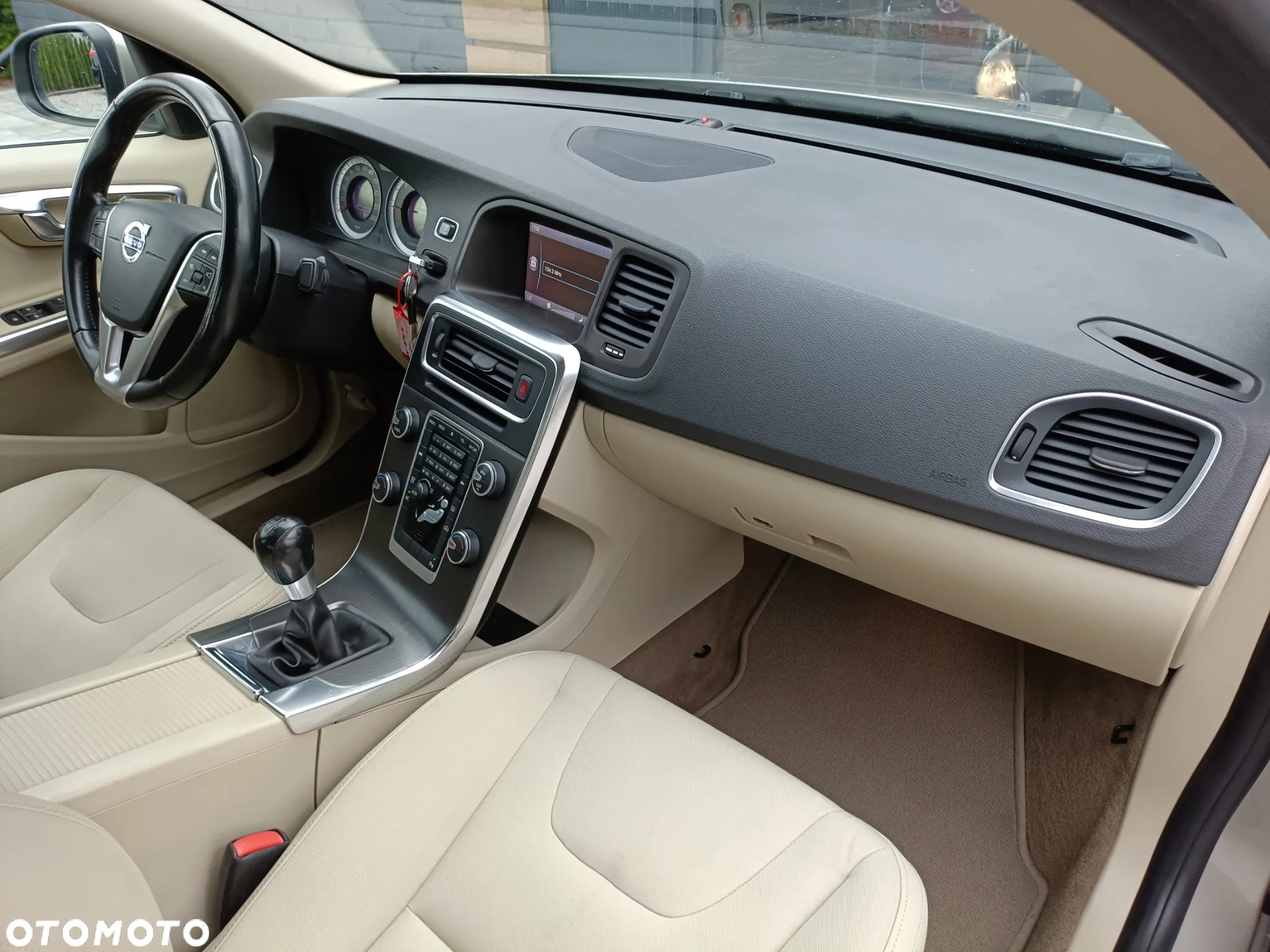Volvo S60 - 16