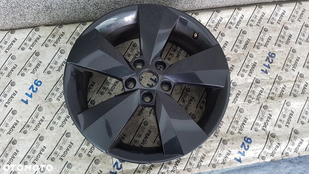 FELGA SKODA   6,5JX17  ET38 5X112  565601025 - 6