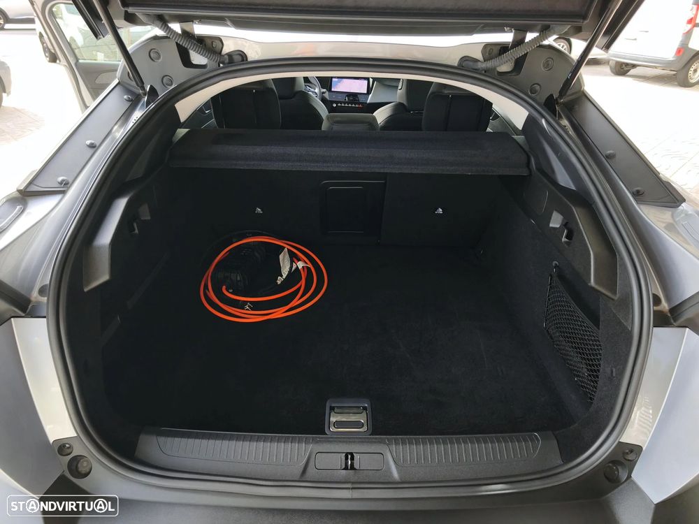Peugeot 408 1.6 Hybrid Allure Pack e-EAT8 - 21