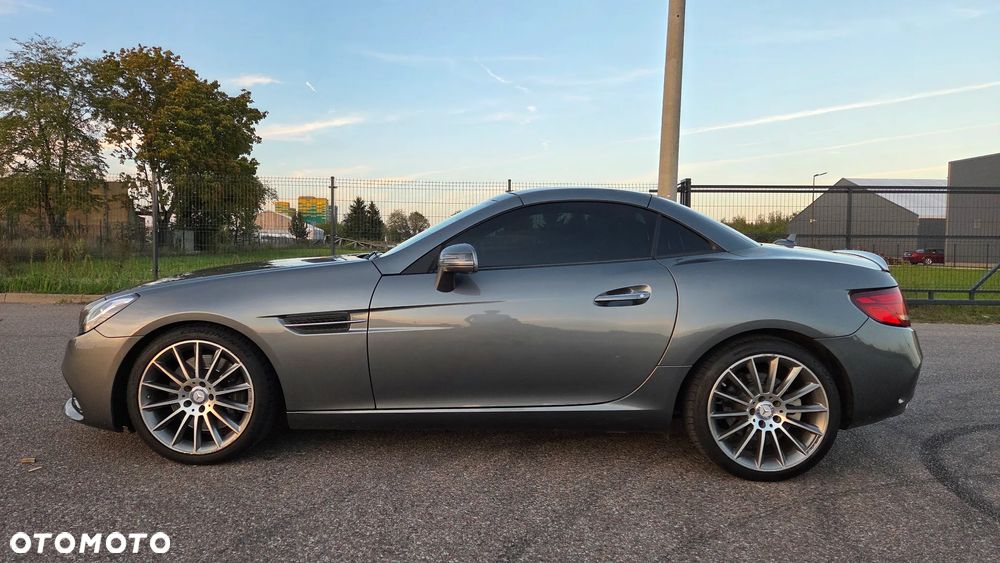 Mercedes-Benz SLC 300 9G-TRONIC - 6
