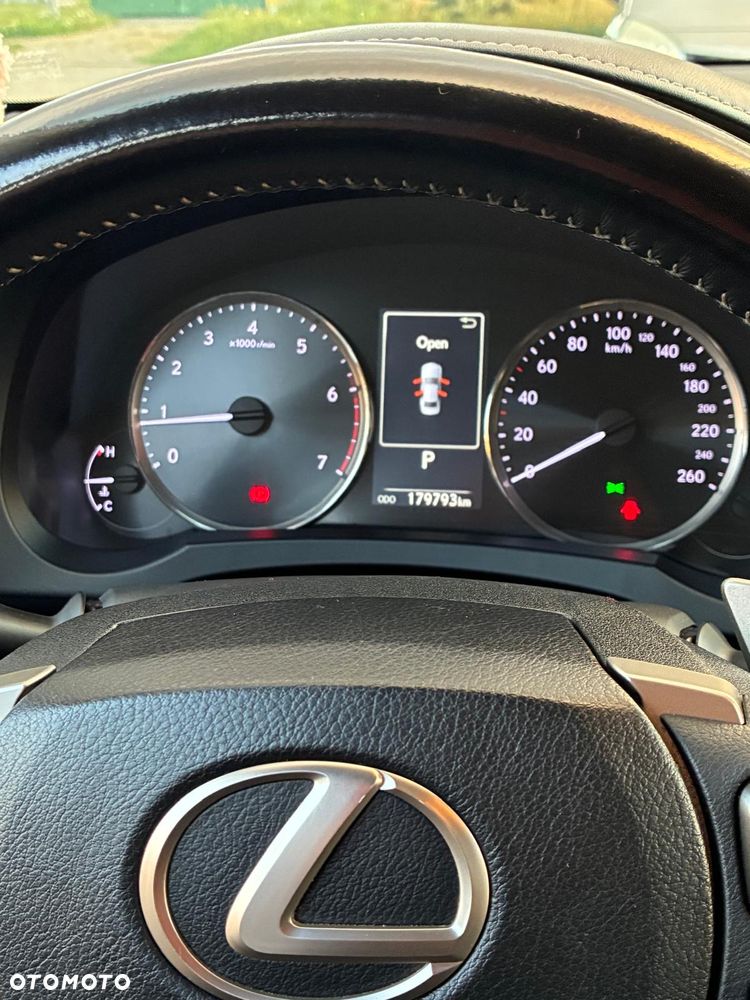Lexus IS 200t Elegance - 10