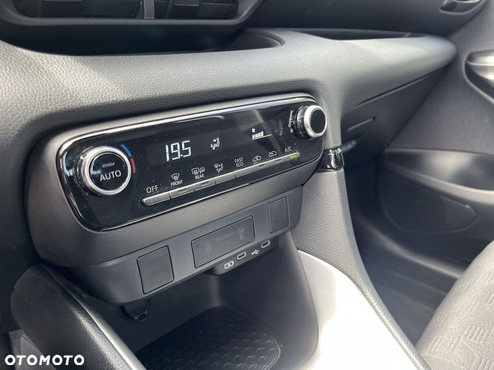 Toyota Yaris Hybrid 1.5 Comfort - 17
