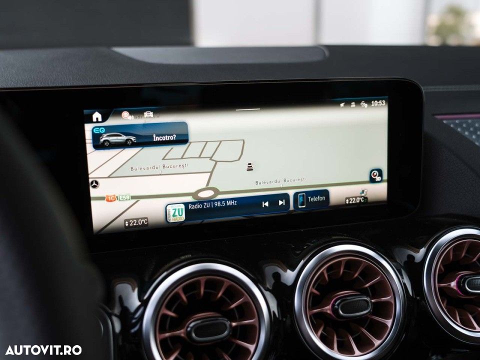 Mercedes-Benz EQA 300 4MATIC - 29