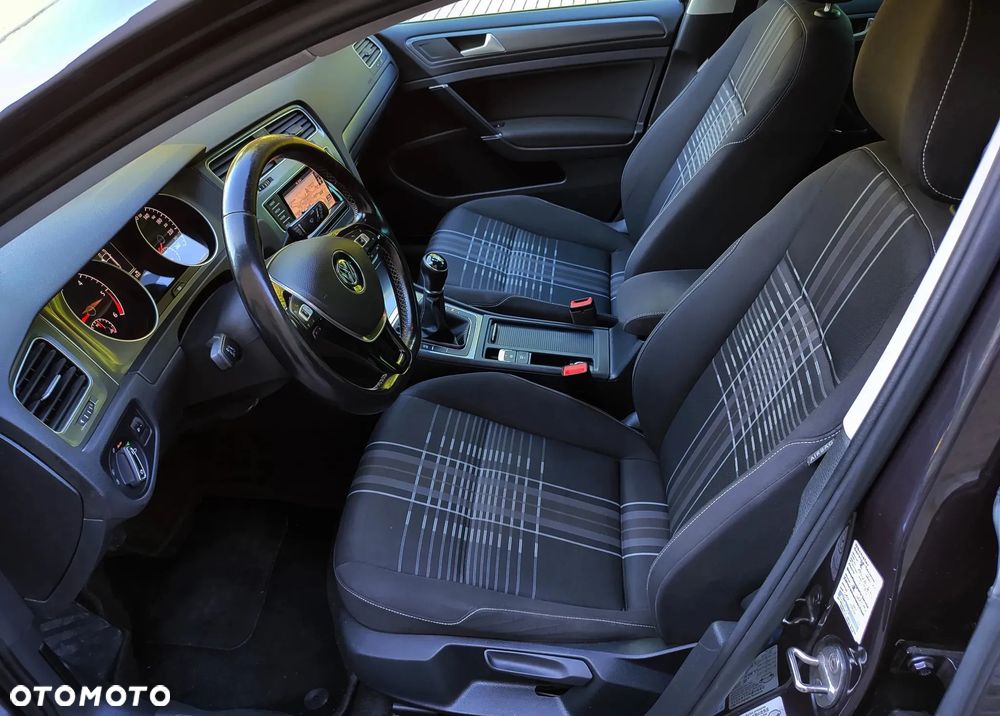 Volkswagen Golf 1.6 TDI BlueMotion Technology Lounge - 14