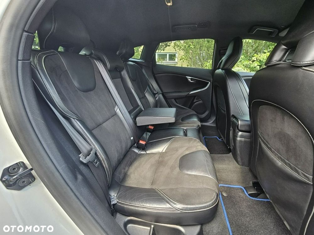 Volvo V40 D2 R-Design Momentum - 16
