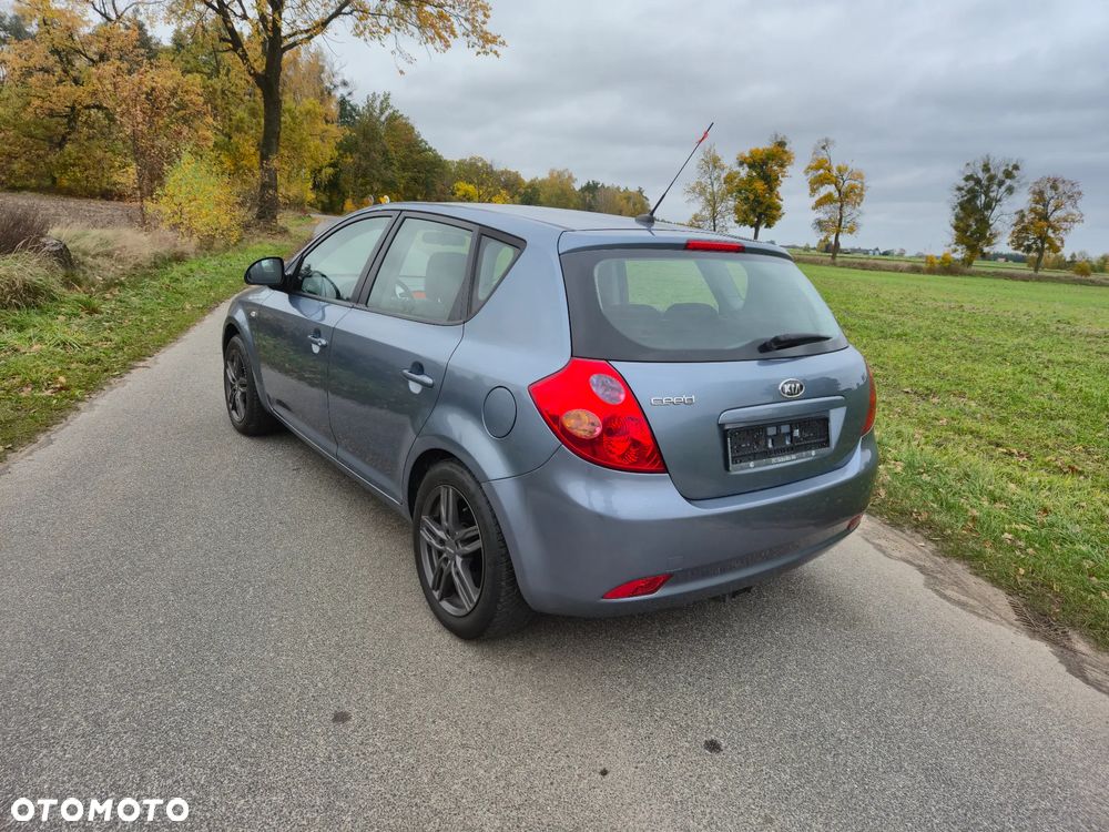 Kia Ceed Cee'd 1.6 Crdi Comfort - 18