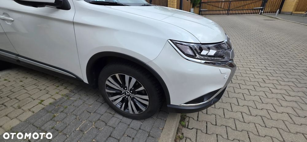 Mitsubishi Outlander 2.0 Instyle SDA 4WD CVT - 4