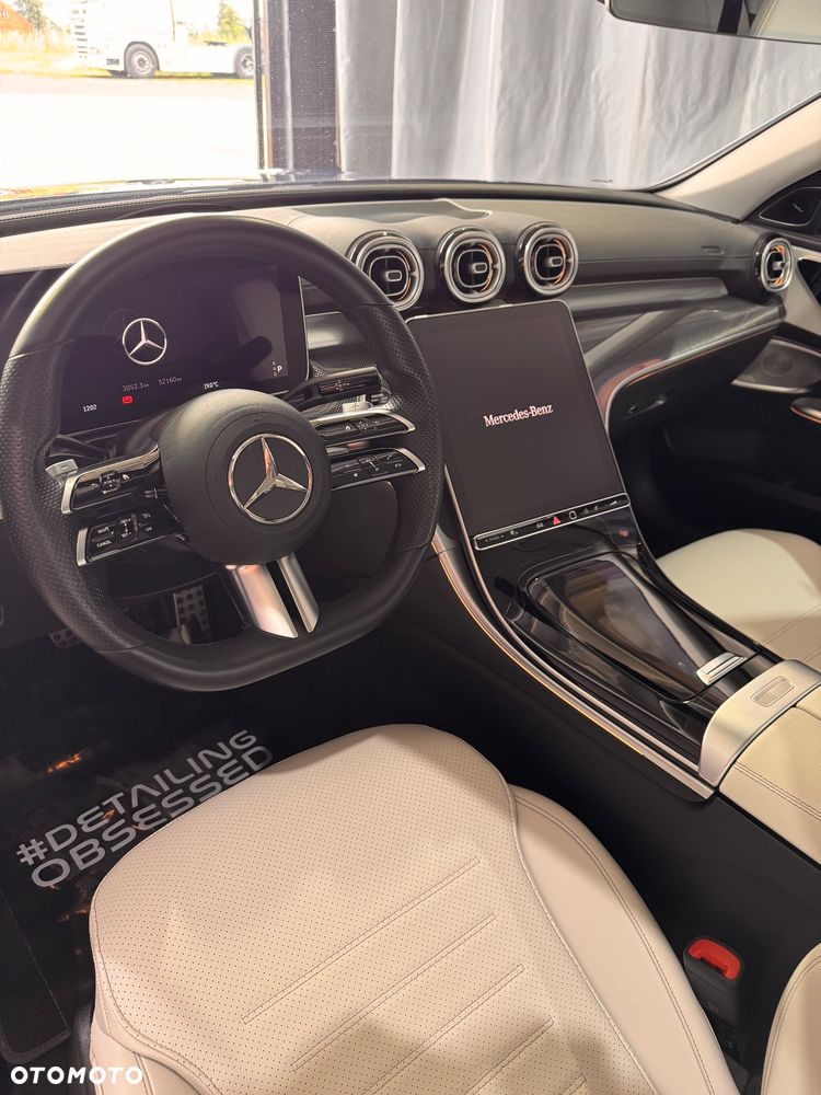 Mercedes-Benz Klasa C 300 d mHEV 4-Matic AMG - 38